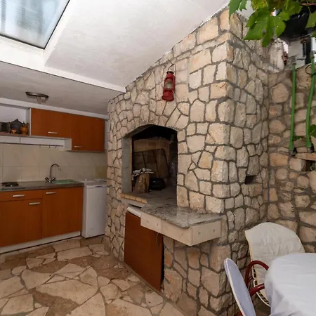 Mavarstica 16215b * Trogir